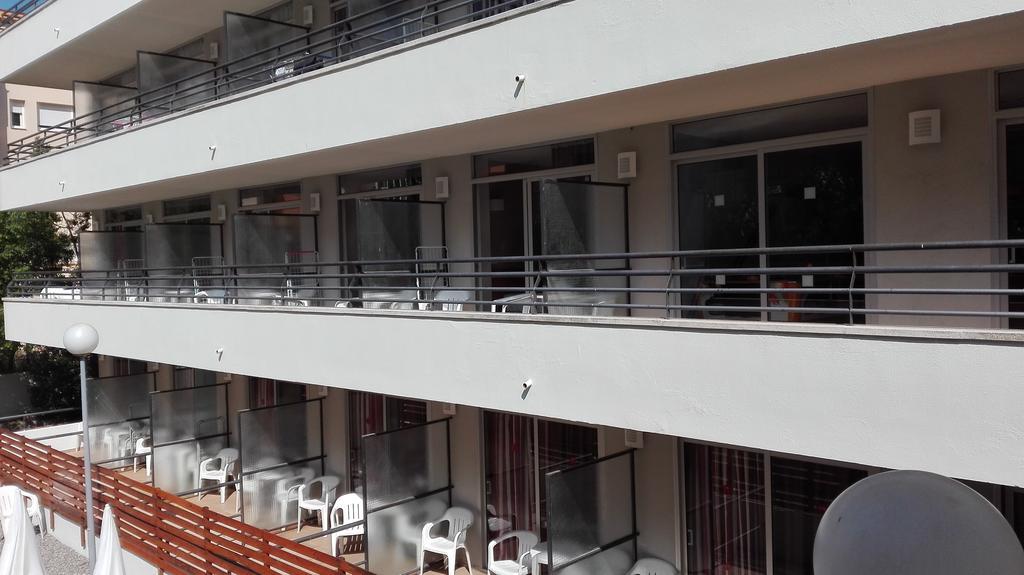 Medplaya Aparthotel Esmeraldas Tossa de Mar Exterior foto